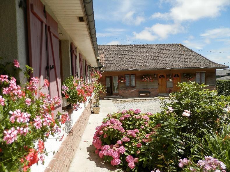 Chambres et Table d'Hôtes Les Trois Marquets Bourthes Exterior foto